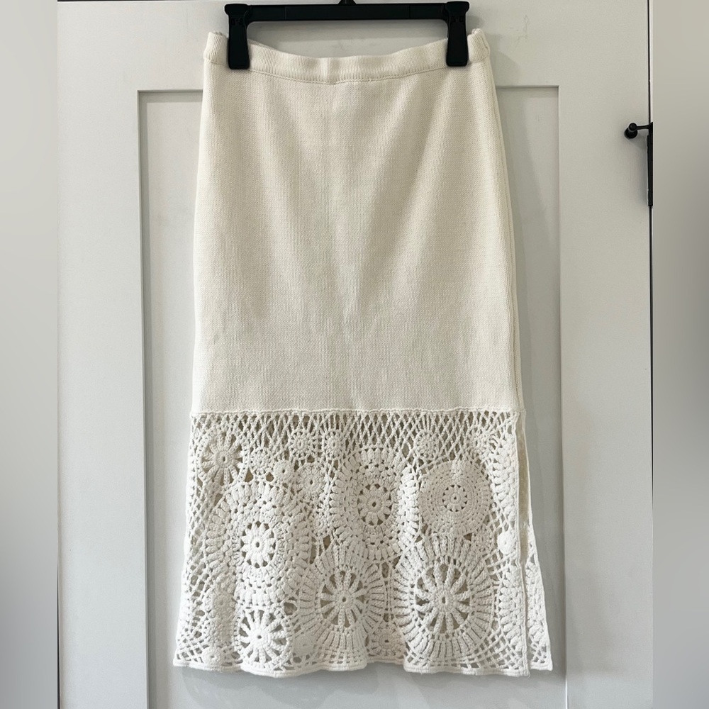 House of Harlow 1960 Crochet Knit Midi Pencil Skirt NWOT Size Medium - Picture 3 of 9